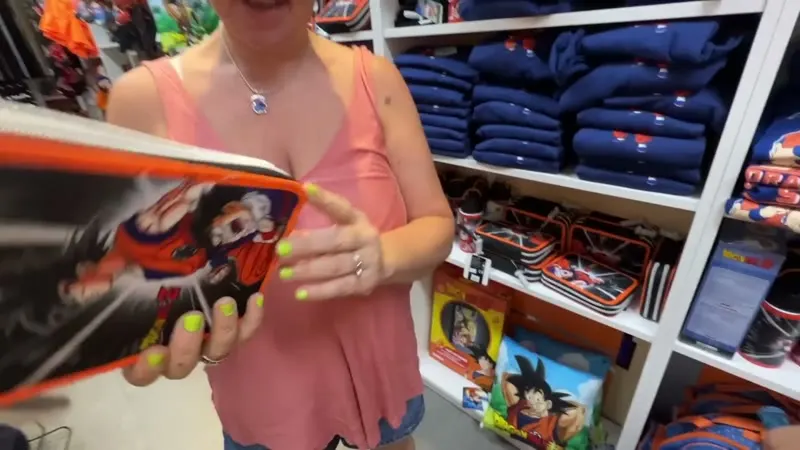 Fiambrera Dragon Ball naranja en tienda